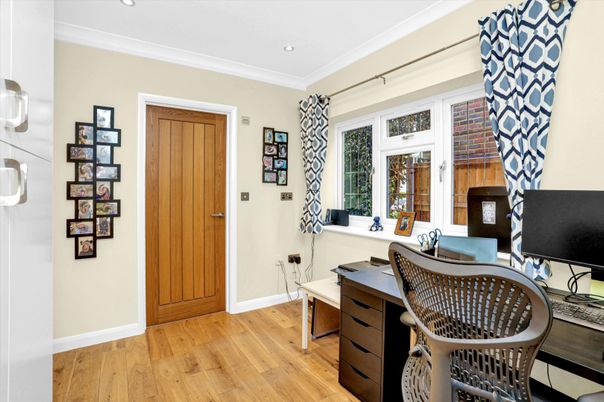 Home Office, Interior, Recessed Lighting, Wood Texture Flooring
