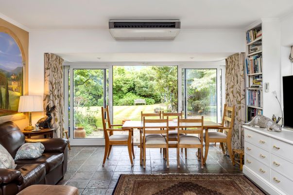 Dining room, Interior