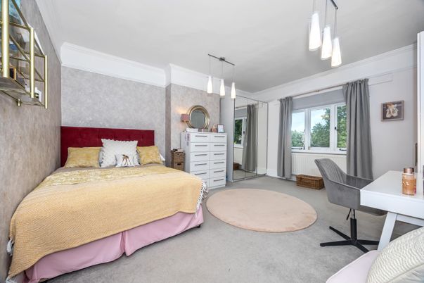 Bedroom, Interior, Pendant Lights