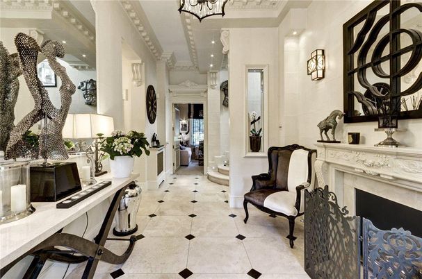 Fireplace, Interior, Recessed Lighting