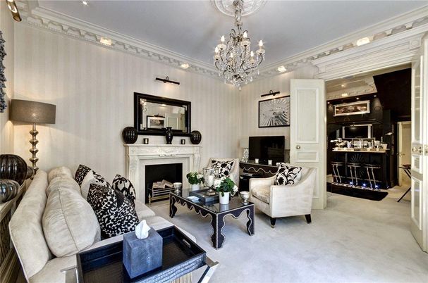 Chandelier, Fireplace, Interior, Living room, Recessed Lighting