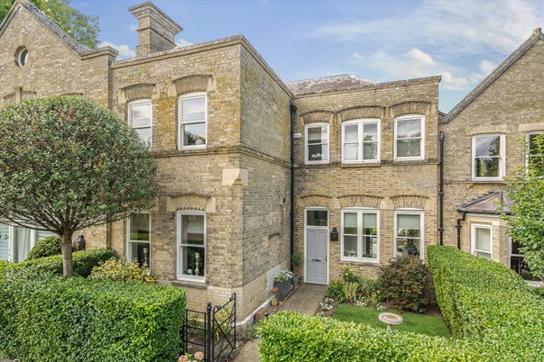 Exterior, Facade, Brick Facade, Rowhouse