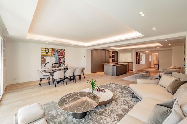 Dining room, Interior, Kitchen, Living room, Recessed Lighting, Wood Texture Flooring