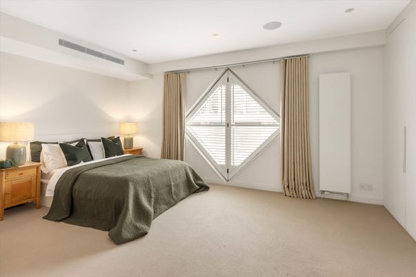 Bedroom, Interior, Recessed Lighting