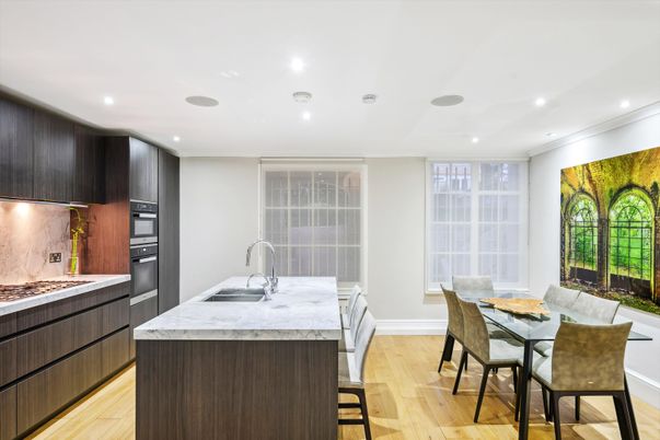 Dining room, Interior, Kitchen, Recessed Lighting, Wood Texture Flooring