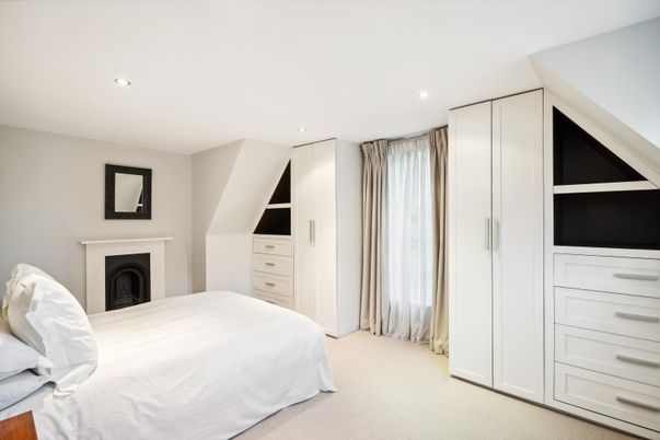 Bedroom, Fireplace, Interior, Recessed Lighting