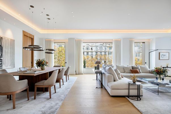 Dining room, Interior, Living room, Pendant Lights, Recessed Lighting, Wood Texture Flooring