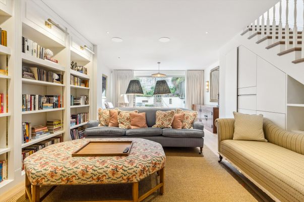 Dining room, Interior, Living room, Pendant Lights, Recessed Lighting