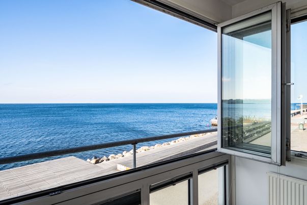 Water, Exterior, Interior, Other, Skyline