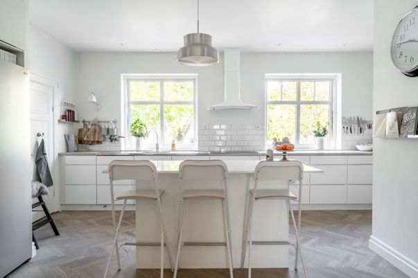 Interior, Kitchen, Pendant Lights, Recessed Lighting, Wood Texture Flooring