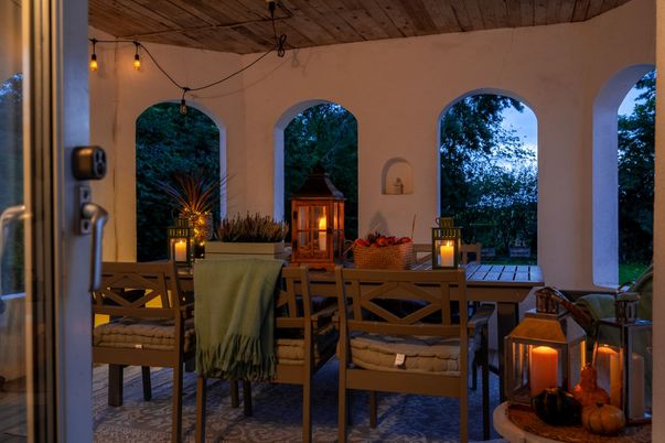 Exterior, Wooden Ceilings