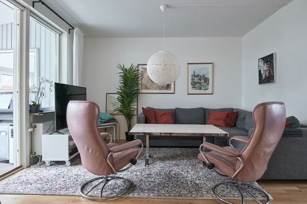 Interior, Living room, Pendant Lights, Wood Texture Flooring