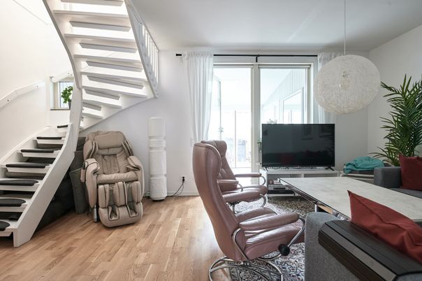 Interior, Pendant Lights, Wood Texture Flooring