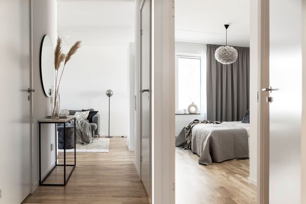 Bedroom, Interior, Pendant Lights, Wood Texture Flooring