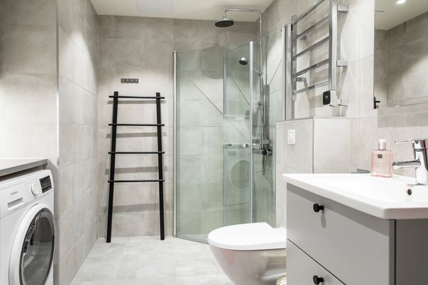 Bathroom, Glass Shower, Interior, Recessed Lighting, Washer