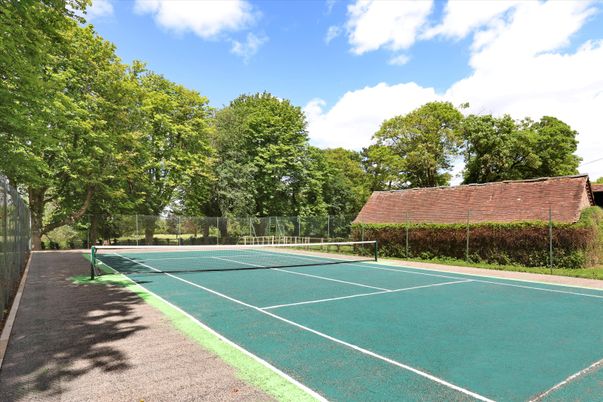 Exterior, Tennis Courts