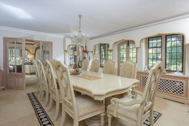 Chandelier, Dining room, Interior