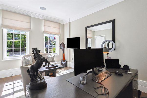 Home Office, Interior, Recessed Lighting, Wood Texture Flooring