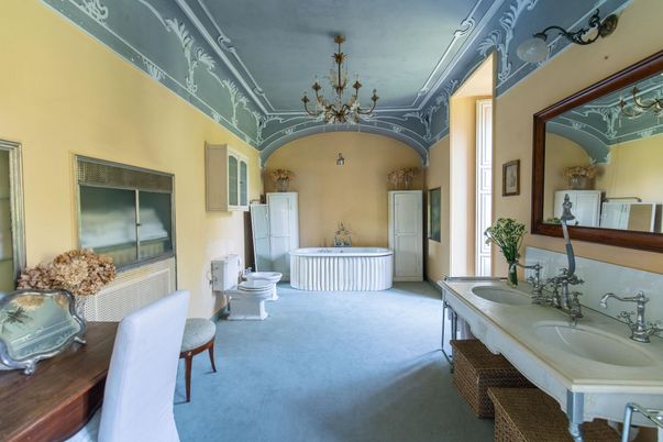 Bathroom, Chandelier, Interior