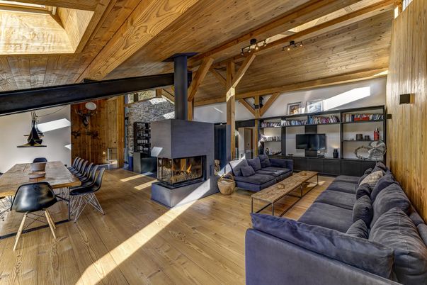 Dining room, Fireplace, Interior, Living room, Stone Walls, Wooden Beams, Wooden Ceilings, Wood Texture Flooring