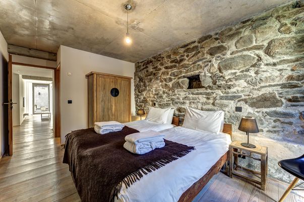 Bedroom, Interior, Pendant Lights, Stone Walls, Wood Texture Flooring