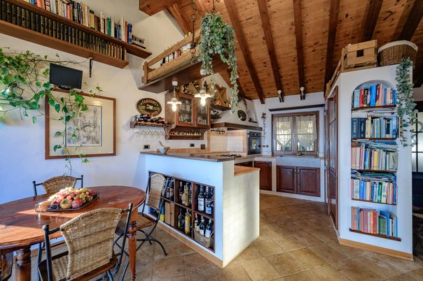 Dining room, Interior, Kitchen, Wooden Beams, Wooden Ceilings