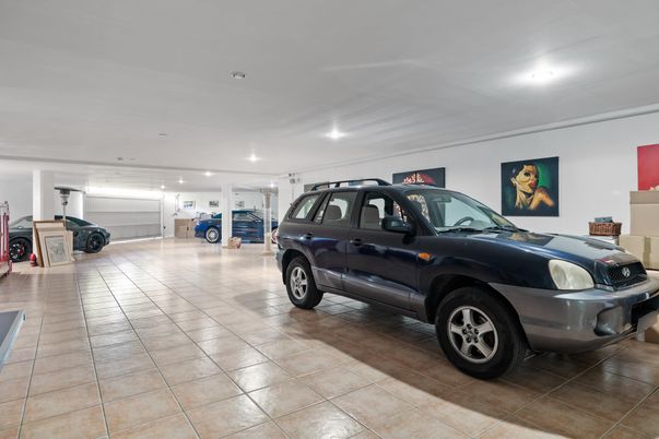 Interior, Recessed Lighting