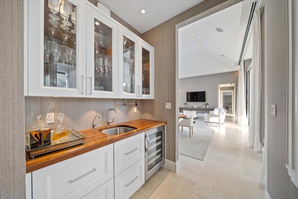 Dining room, Interior, Kitchen, Recessed Lighting