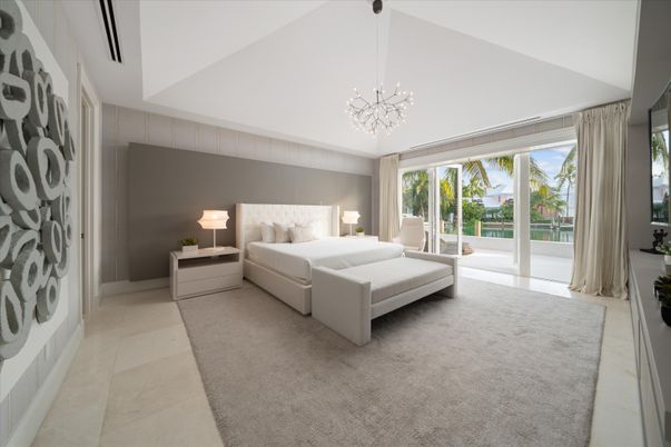 Bedroom, Interior, Pendant Lights
