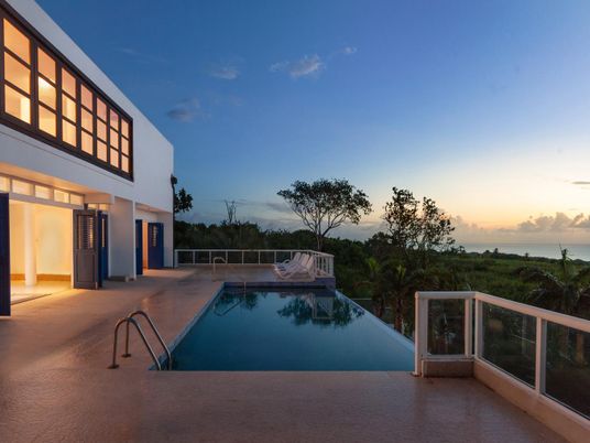 Exterior, Pool, Water