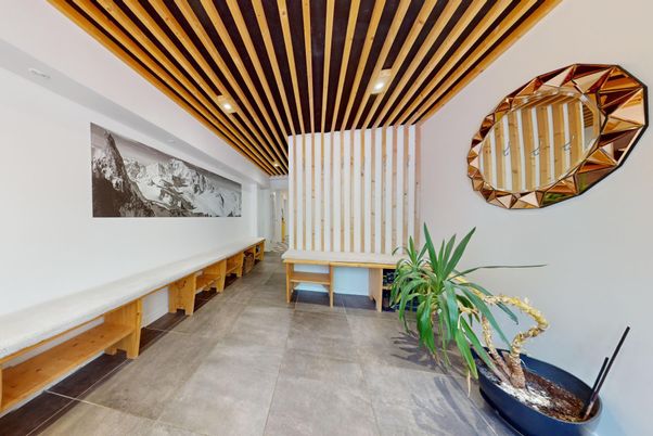 Interior, Recessed Lighting
