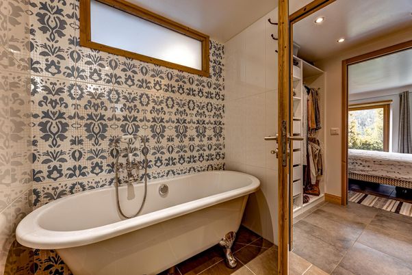 Bathroom, Free Standing Baths, Interior, Recessed Lighting