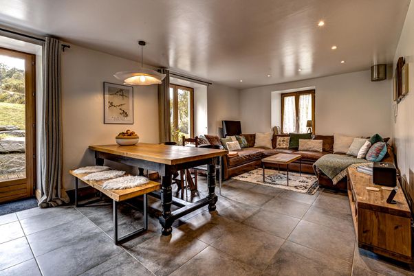 Dining room, Interior, Living room, Pendant Lights, Recessed Lighting