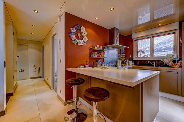 Interior, Kitchen, Recessed Lighting