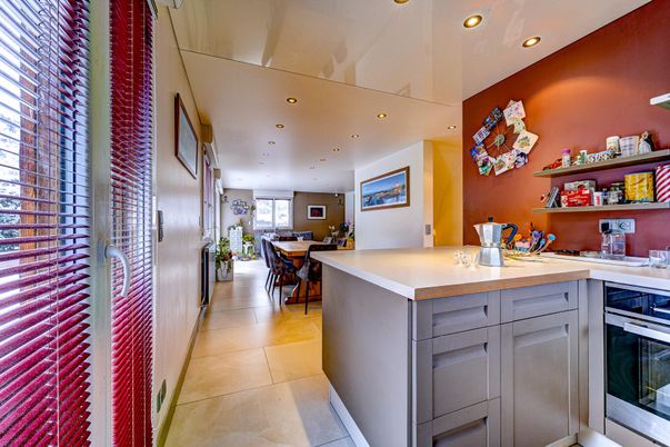Dining room, Interior, Kitchen, Recessed Lighting