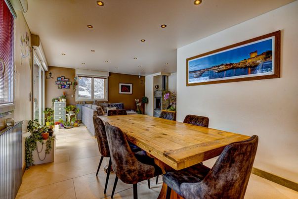 Dining room, Interior, Living room, Recessed Lighting
