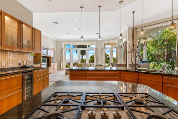 Interior, Kitchen, Living room, Pendant Lights, Recessed Lighting