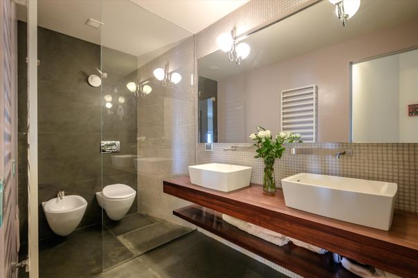 Bathroom, Dual Sink Vanities, Free Standing Baths, Glass Shower, Interior