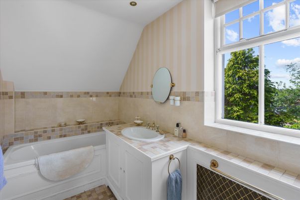 Bathroom, Interior, Recessed Lighting, Tile Countertops