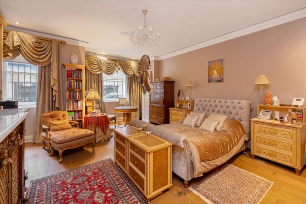 Bedroom, Chandelier, Interior, Recessed Lighting, Wood Texture Flooring
