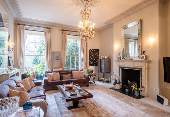 Chandelier, Fireplace, Interior, Living room