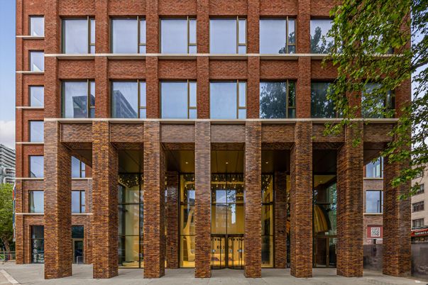 Exterior, Facade, Brick Facade, Rowhouse