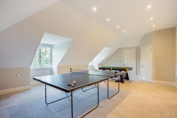 Billiard Table, Game Room, Interior, Recessed Lighting