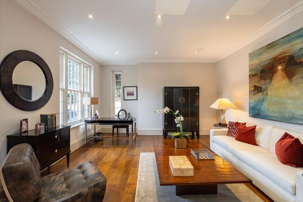 Home Office, Interior, Living room, Recessed Lighting, Wood Texture Flooring