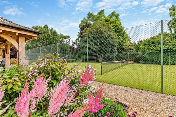 Exterior, Tennis Courts