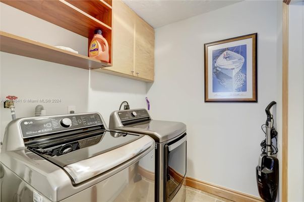Interior, Washer