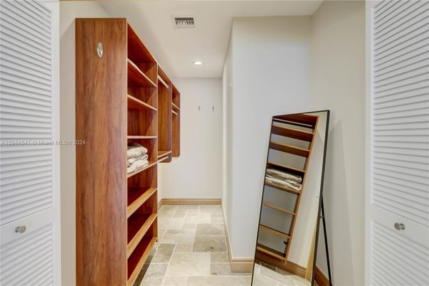 Interior, Recessed Lighting, Walk-in Closets