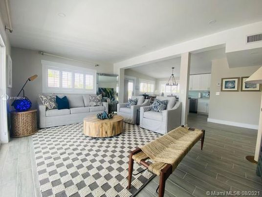Interior, Living room, Pendant Lights, Wood Texture Flooring