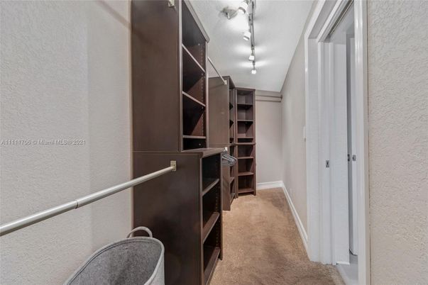 Interior, Walk-in Closets