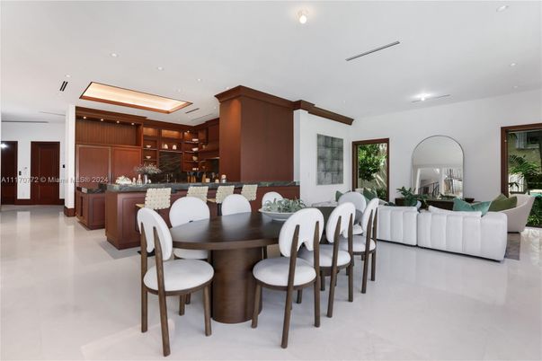 Dining room, Interior, Kitchen, Living room, Recessed Lighting